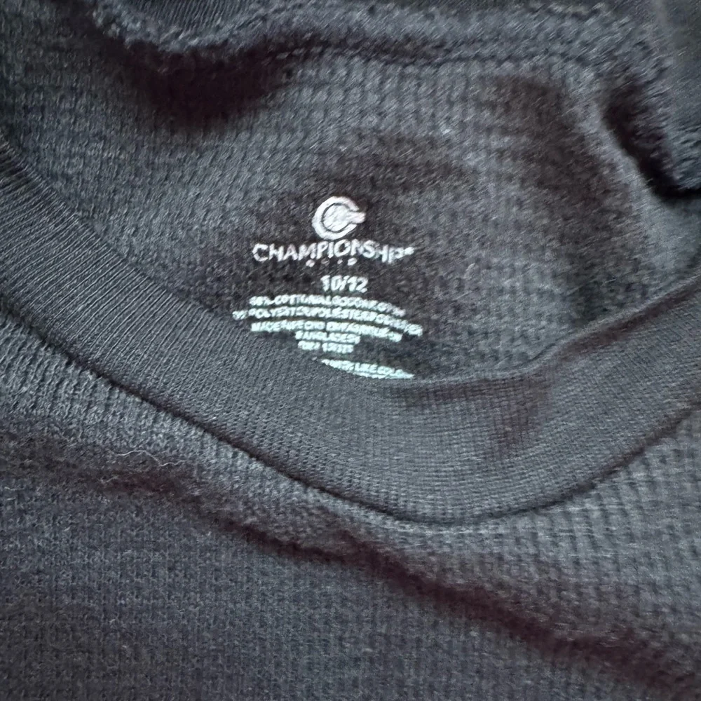Championship Kids Black Waffle Knit Top Size 10/12 - Picture 2 of 2